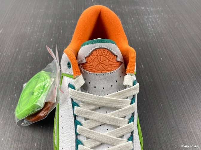 Bmlin Shoes (W) Jordan Retro Low 2 DV6206-183 TITAN 0723
